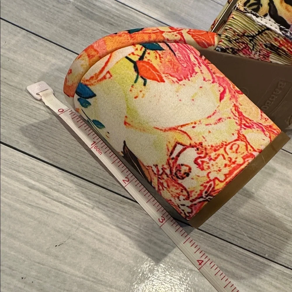 BAMBOO Sz 8.5 Floral Block Heels Vibrant Floral Design • NEW! - Picture 5 of 7